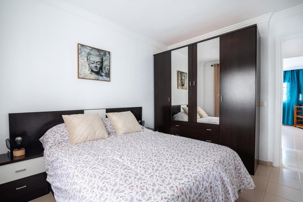 Ferienwohnung Apartamento En Barrio Tipico: Experiencia Local. Costa Adeje  Exterior foto